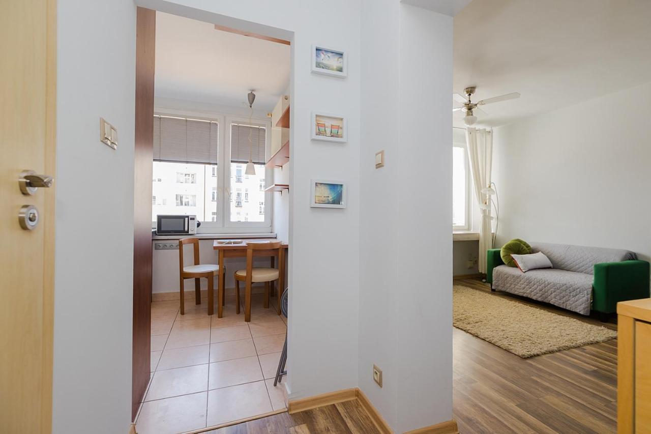 Stay With Friends In Warsaw Ngoại thất bức ảnh